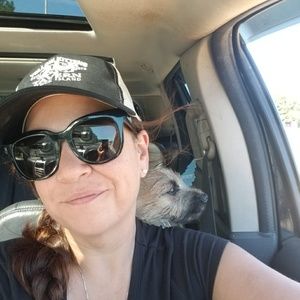 Meet your Posher, Valerie